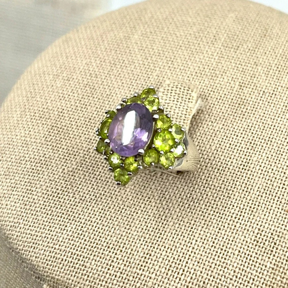 SETA Jewelry - Vintage SETA Sterling Silver Amethyst & Peridot Cluster Ring Size 5